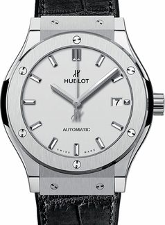 Hublot Classic Fusion 42mm 542.NX.2611.LR